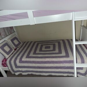 HANDMADE Crocheted Blanket & 2 Decor Pillows‎